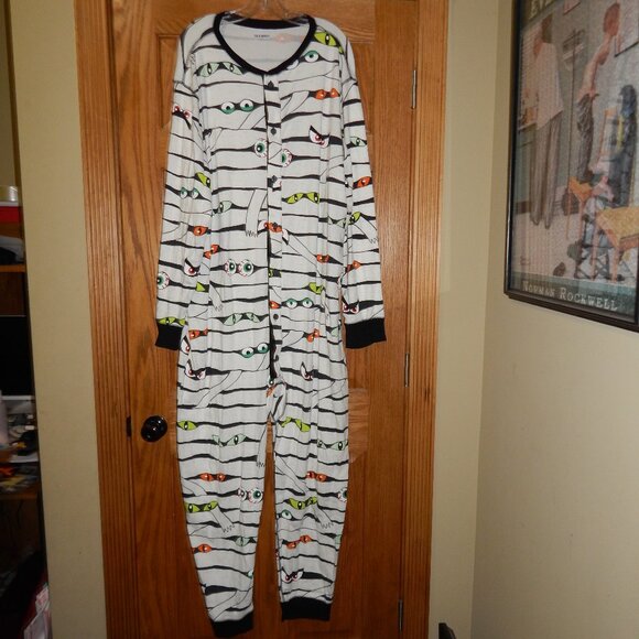 Old Navy Eye Want My Mummy Halloween Costume Pajamas Unisex Men Women Size XXL - Picture 1 of 3